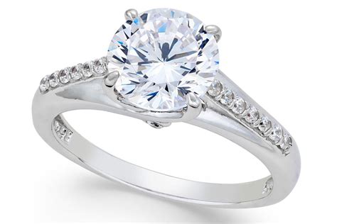 replica engagement rings for women.